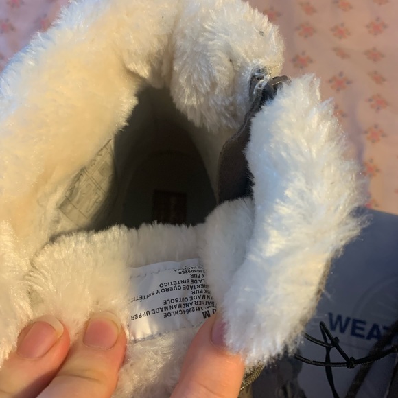 NIB Weatherproof Leather Chloe Boots - Picture 4 of 7